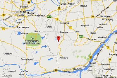 Police arrest man carrying 12,000 detonators