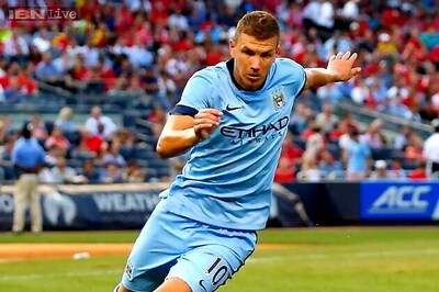Manchester City striker Edin Dzeko joins Roma on season-long loan
