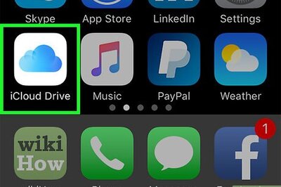 How to Store and Read Documents on an iPhone
