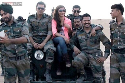 We've planned screenings of 'War Chhod Na Yaar' for the army: Director