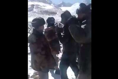 Viral Video Shows Indian, Chinese Soldiers Coming to Blows at High Altitude in Sikkim