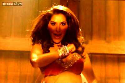 On strict voice rest, tweets Sophie Choudry