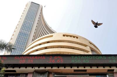 Sensex Ends 205 pts Higher, Nifty Below 19,750; Paytm Down 2%