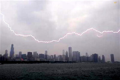 Violent storm spawns Midwest tornadoes, heads towards US East Coast