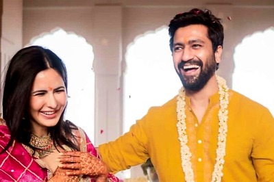 Katrina Kaif Blushes as Vicky Kaushal Teases Her in Their First Meet, Jokes She's His Acting Guru