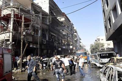 Car bomb kills 10, wounds 62 in Damascus