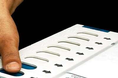 Row over EVMs sighted near residence of officer in Kendrapada