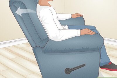 How to Adjust a Recliner Chair