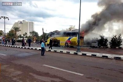 Egypt: South Korean tourists killed in Sinai bombing