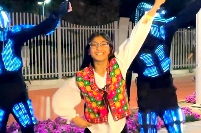 Girl’s Performance To London Thumakda With ‘Talented People From Mars’ Is Superhit