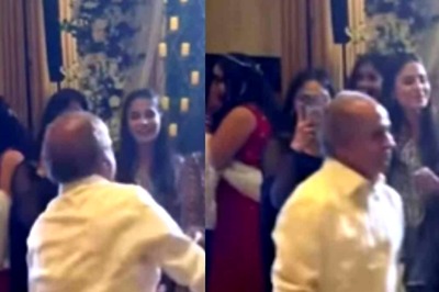 Watch: Man Grooving To Shah Rukh Khan's It's The Time To Disco On Daughter's Wedding Day Is Everything