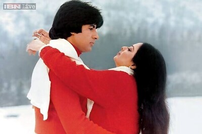 Big B, Rekha may work together in 'Welcome Back'