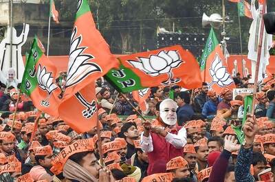 BJP Fields 4 Cong Turncoat MLAs, Ex-independent Lawmaker for Assembly Bypolls in Gujarat