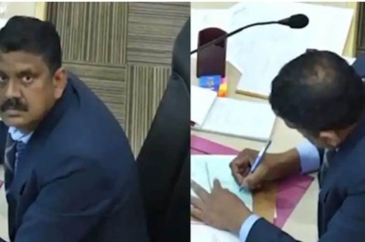 Chandigarh Mayoral Polls: SC Serves Notice to Returning Officer, Founds Him Guilty For Tampering Ballot Papers