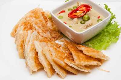 Hosting a Card Party This Diwali? 5 Easy Snack Ideas to Make Your Preparations Easier