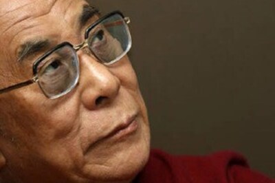 Dalai Lama urges Tibetans to elect their leader
