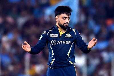 WATCH: Rashid Khan Polishes His Big Hitting Skills by Playing Street Cricket With Fans