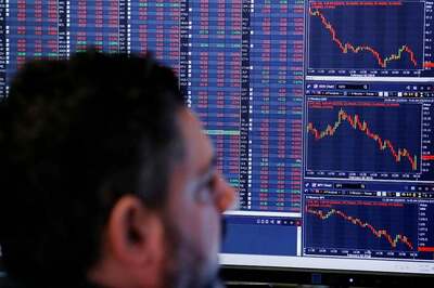 Rate-Sensitive Bank, Auto & Realty Stocks Fall Up to 5% Post RBI Policy