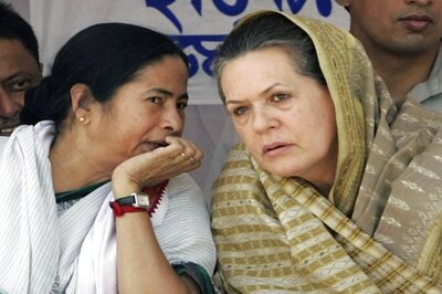 Sonia Gandhi, Mamata Banerjee Convene Meeting of CMs Tomorrow to Discuss NEET Postponement: Sources