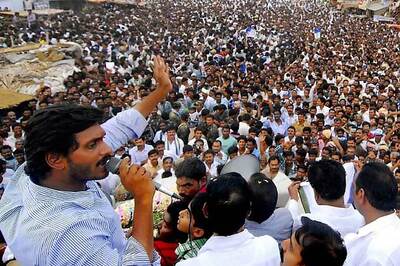 I will not bow down to Cong, TDP: Jagan