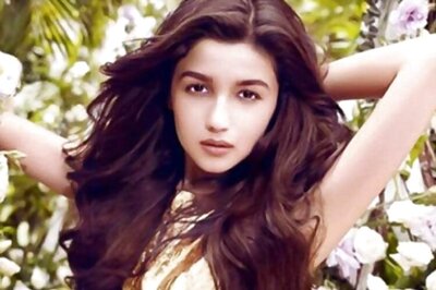 I  feel nervous about working with Shah Rukh Khan : Alia Bhatt