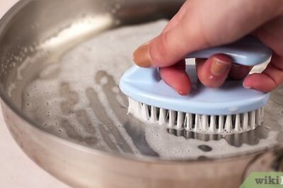 2 Easy Ways to Season a Carbon Steel Pan + Care Tips