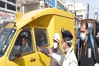 In Bengal's Burdwan, Police Arrest People For Not Wearing Masks; 75 Nabbed so Far