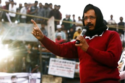 Centre waiving loans of big businesses, says Kejriwal