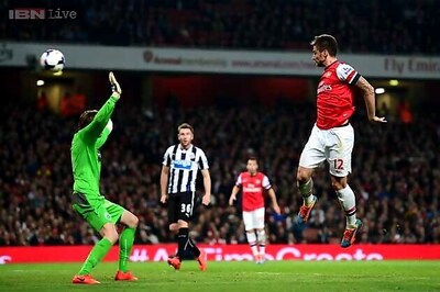 EPL: Arsenal beat Newcastle United 3-0 to tighten grip on fourth place