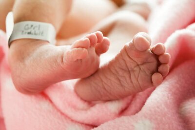 Woman with Two Wombs Gives Birth to Twins Nearly a Month After Delivering a Boy