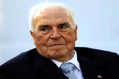 Helmut Kohl, Chancellor Who Reunified Germany, Dies at 87
