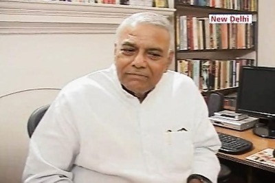 Sinha blames regional parties for instability in Jharkhand