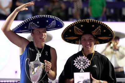 Iga Swiatek Thrashes Jessica Pegula to Win WTA Finals, Reclaim No.1 Ranking