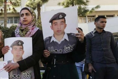 Islamic State video purports to show Jordanian pilot burnt alive
