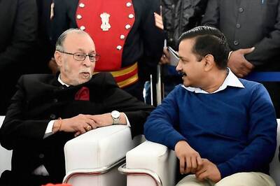 Completely Paralysed Despite Constitution Bench Verdict, Delhi Govt Tells Supreme Court
