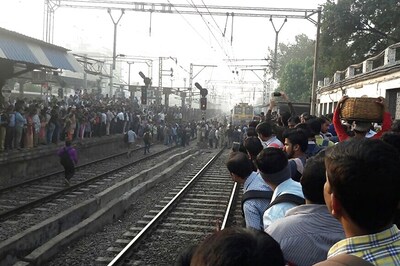 Can Drop You to South Mumbai or Till Wherever Mob Allows: A Journalist's Tale