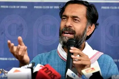 Farmers of Punjab, Haryana Will Be Devastated by Closure of 'Mandis', Says Yogendra Yadav