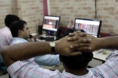 Indian bourses perform better than global peers in 2012