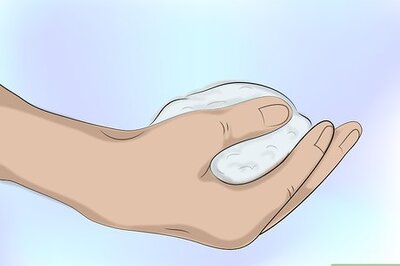 How to Craft Blu Tack Jewelry and Accessories