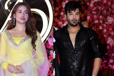 Bigg Boss Ex-lovers Mahira Sharma, Paras Chhabra IGNORE Each Other at Arti Singh's Sangeet | Watch