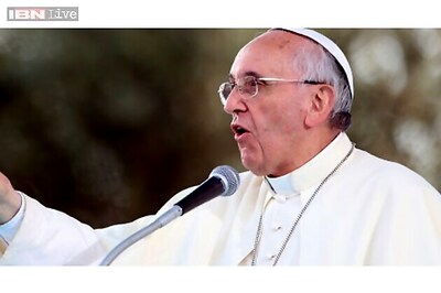 Pope Francis mulls removing marriage annulment charges