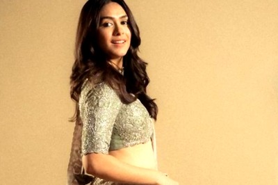 Mrunal Thakur Looks Regal In Pastel Grey Lehenga, Fans Address Her As Sita Mahalakshmi