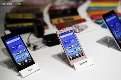 Xiaomi tests selling phones in stores to pep up India sales
