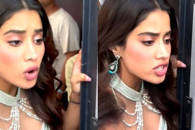 Janhvi Kapoor Gets ANGRY at Paparazzi Pushing Each Other, Says 'Aap Chod Dijiye...' | Watch Video
