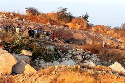 At Least 6 dead in Gelatin Blast at Illegal Quarry Site in Karnataka's Chikkaballapur