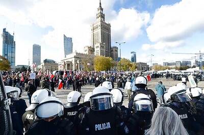 Europe, U.S. Watch Case Totals Grow, Debate New Restrictions