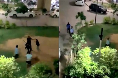 Gurugram: Scuffle Erupts After Guards Stop Residents From Drinking Alcohol On Campus | Watch