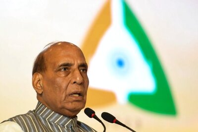 Rajnath Singh Holds Talks With Vietnamese Defence Minister