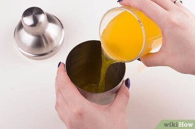 How to Make a Painkiller Cocktail