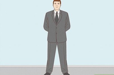 What Does It Mean When Someone Puts Their Hands behind Their Back?